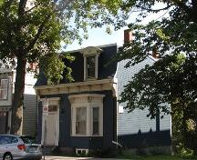 Side and front elevations, Huestis House, Halifax, Nova Scotia, 2005.; Heritage Division, NS Dept. of Tourism, Culture and Heritage, 2005.
