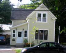Image of the Scarr Cottage, front facing view; City of Fredericton