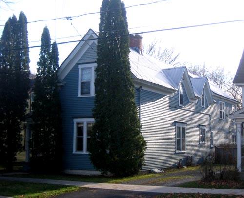 332 Saunders Street