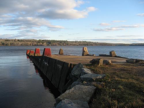 Quais de Cambridge-Narrows - Quai Humphrey