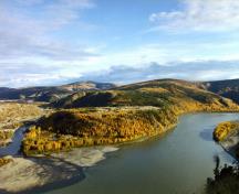 General view of Tr'ochëk showing the location of Tr’ochëk at the confluence of the Klondike and Yukon Rivers, 2000.; Parks Canada Agency / Agence Parcs Canada, 2000.