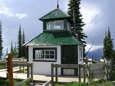 Vue de la façade et de côté Sud