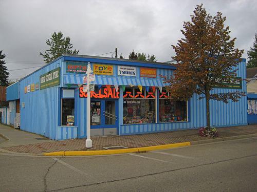 corner façade, 2009
