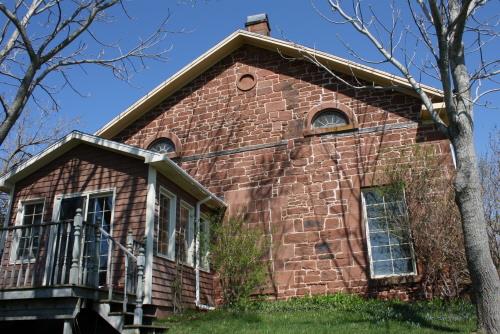 Side elevation