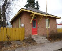 Exterior AGT Building; Nora Smith, 2009.
