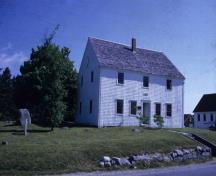 View of the façade of the Old Barrington Meeting House, showing its vernacular design and its timber-frame construction and wood cladding.; Parks Canada Agency / Agence Parcs Canada.