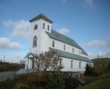 View of the main and right facades of Holy Apostles Roman Catholic Church, Renews, NL.; © HFNL/Andrea O'Brien 2011