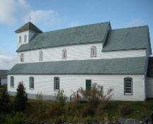 View of the right facade of Holy Apostles Roman Catholic Church, Renews, NL.; © HFNL/Andrea O'Brien 2011