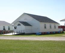 Vue du nord-est de l'église unie Roseisle, Morden, 2011.; Historic Resources Branch, Manitoba Culture, Heritage and Tourism, 2011