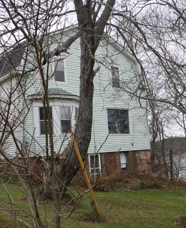 George W. Crawford House