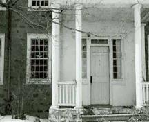 Detail of the entrance porch of Homewood; Parks Canada Agency/ Agence Parcs Canada