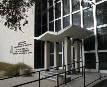 Front door; Agriculture and Agri-Food Canada