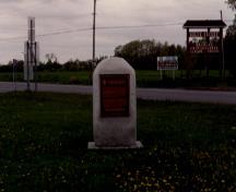 Photo showing location of plaque on boulder for this NHSC.; Parks Canada Agency / Agence Parcs Canada, 1989