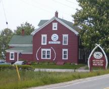 Side Perspective, At the Sign of the Whale, Dayton, 2004; Heritage Division, Nova Scotia Department of Tourism, Culture and Heritage, 2004