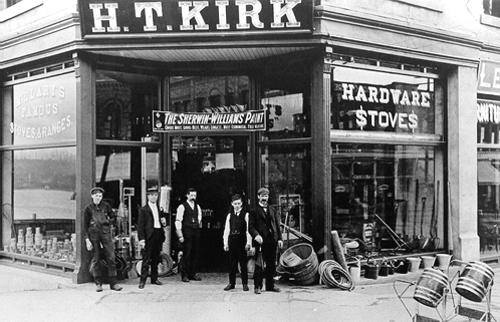 Partial oblique front view