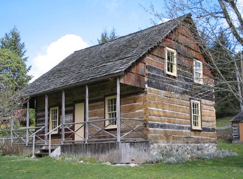 Front view from roadway, 2008