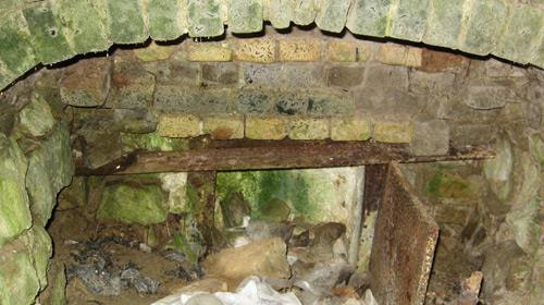 Lime Kiln, interior view, 2008