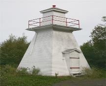 Corner view of Bear River Lighthouse showing various key elements from the square, tapered, wooden towers, 2011.; Kraig Anderson - lighthousefriends.com