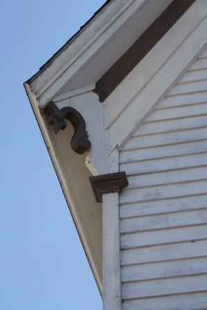 Corner brackets