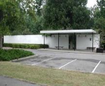 General view of Bus Shelter at Vincent Massey Park; National Capital Commision / Commission de la capitale nationale, 2006.