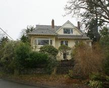 2390 Oak Bay Avenue; District of Oak Bay, 2017