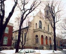 Corner view of the Church of Saint-Léon-de-Westmount, showing the main entrance, 1996.; Parks Canada Agency / Agence Parcs Canada, Rhona Goodspeed, 1996