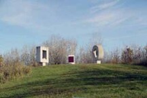 General view of the plaque at Fort Espérance National Historic Site of Canada.; Parks Canada | Parcs Canada.
