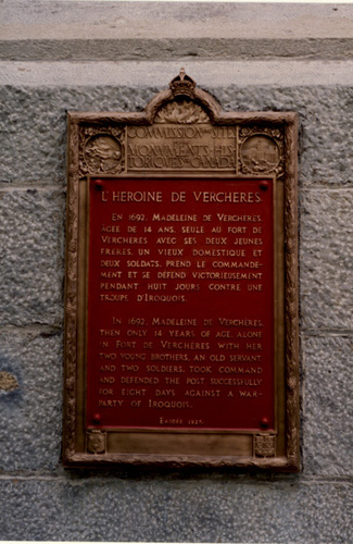 Vue de la plaque de la CLMHC