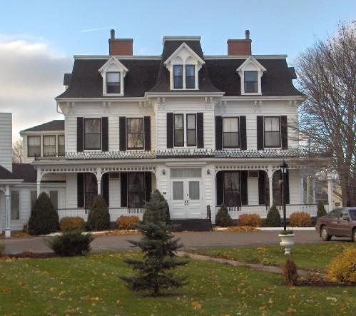 35 Longworth Avenue / Birchwood