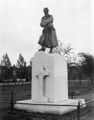 Victoria Park War Monument - 1923
