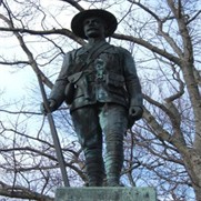 Statue of a Boer War soldier in Riverview Memorial Park, City of Saint John / Une statue d'un soldat de la Guerre des Boers, ville de Saint John